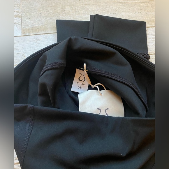 Black High Rise Mesh Leggings - Picture 10 of 12